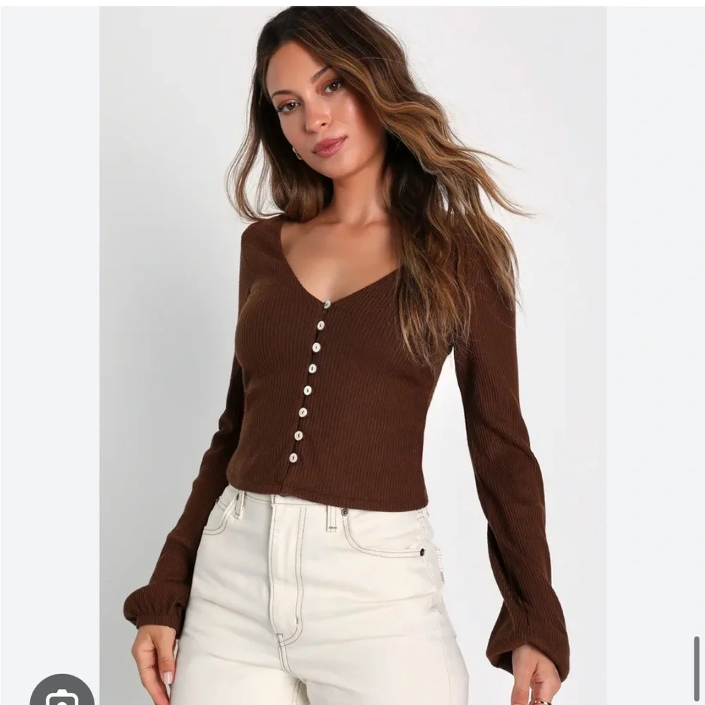 Lulus Chocolate Brown Balloon
Sleeve Button-Up Top - Picture 3 of 6